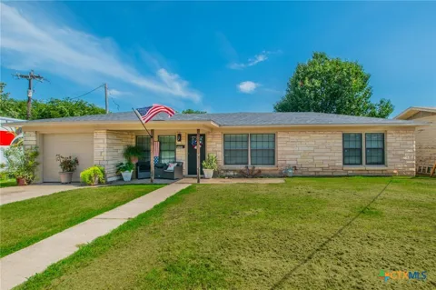 2401 Oak Drive