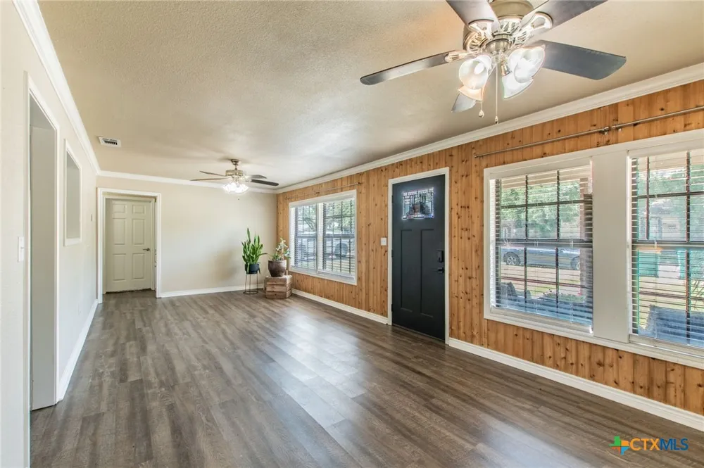 2401 Oak Drive Gatesville, TX 76528
