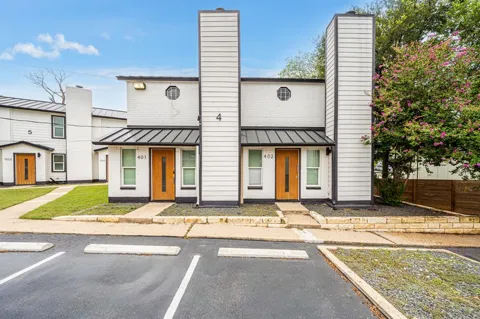 2706 Wheless Lane #401