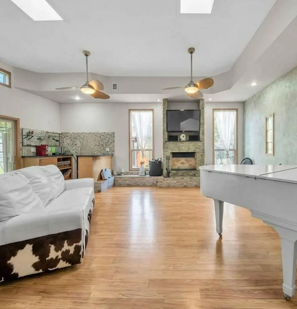 611 Colwyn Pass San Antonio, TX 78216