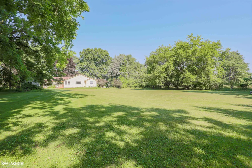 4590 Secord Lake Road Leonard Village, MI 48367