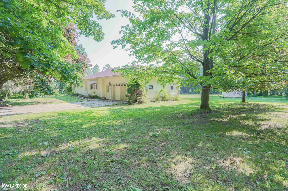 4590 Secord Lake Road Leonard Village, MI 48367