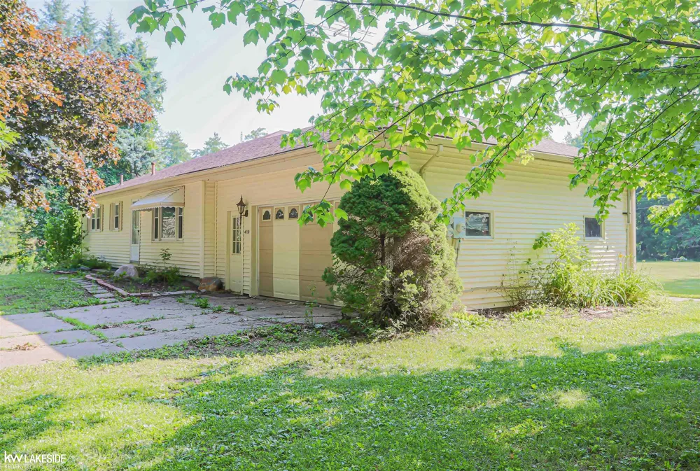 4590 Secord Lake Road Leonard Village, MI 48367
