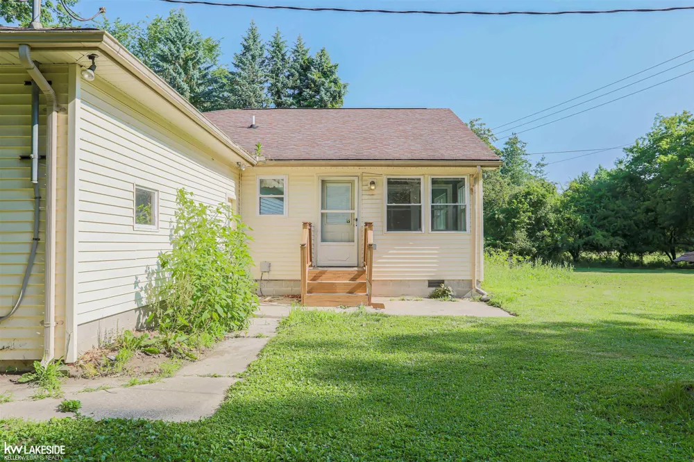 4590 Secord Lake Road Leonard Village, MI 48367