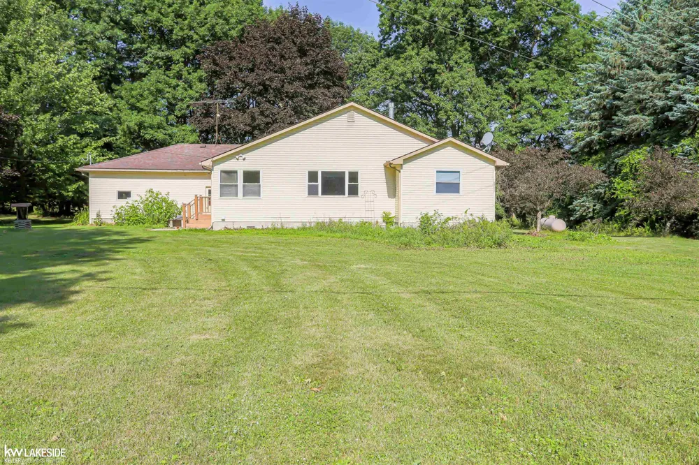 4590 Secord Lake Road Leonard Village, MI 48367