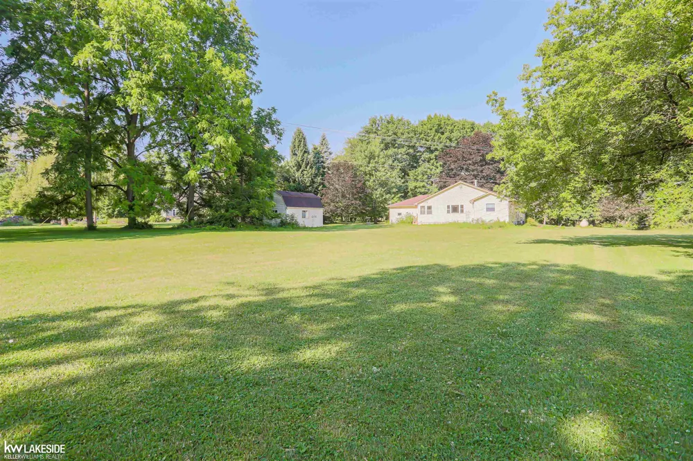 4590 Secord Lake Road Leonard Village, MI 48367
