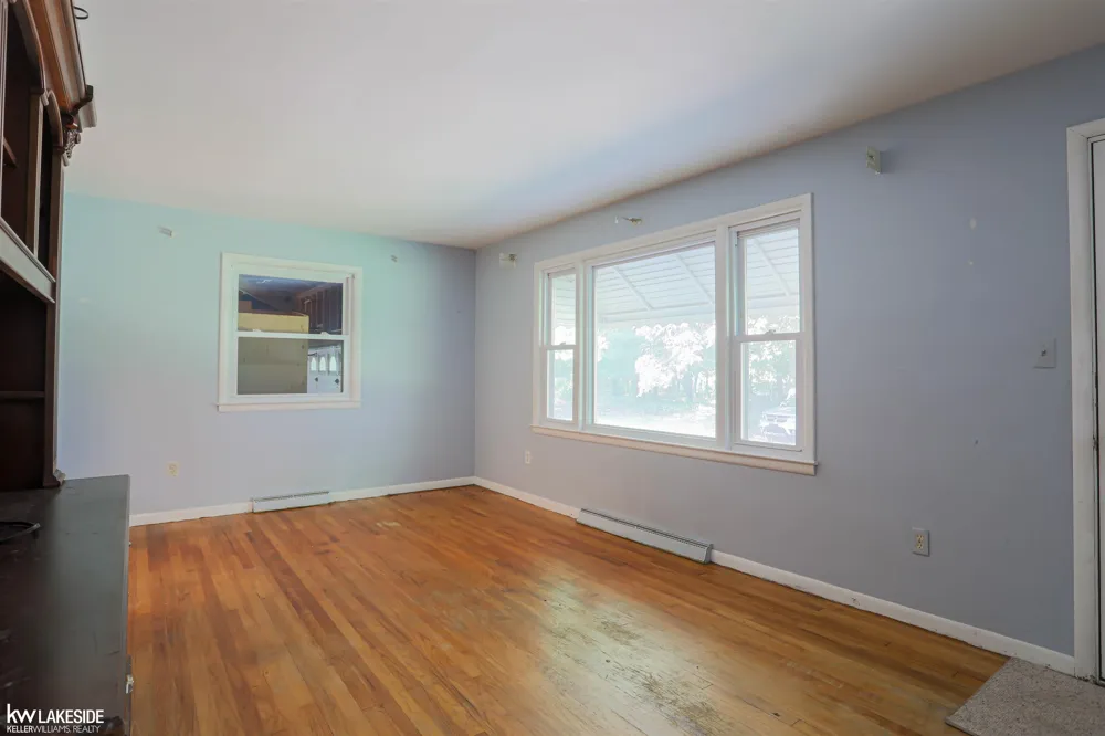 4590 Secord Lake Road Leonard Village, MI 48367