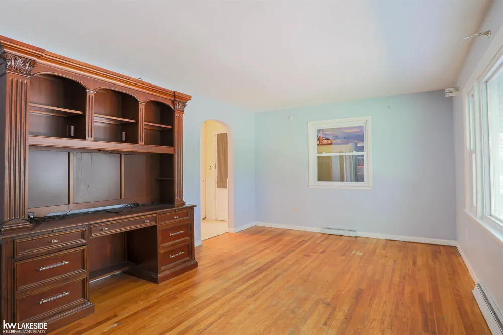 4590 Secord Lake Road Leonard Village, MI 48367
