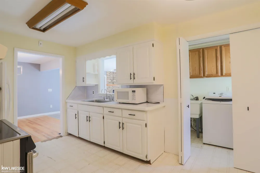 4590 Secord Lake Road Leonard Village, MI 48367