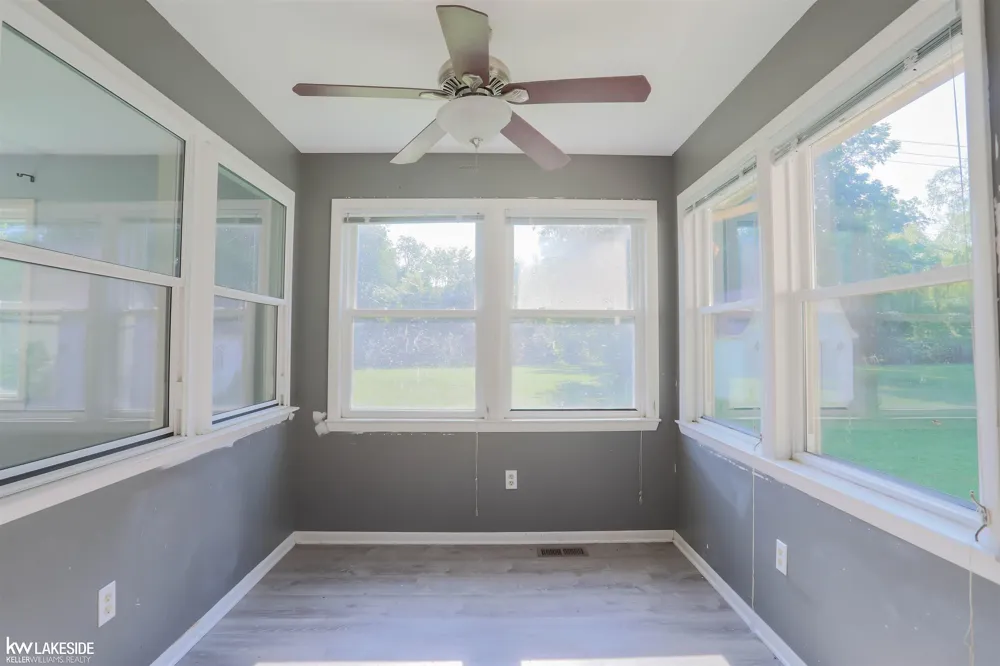 4590 Secord Lake Road Leonard Village, MI 48367