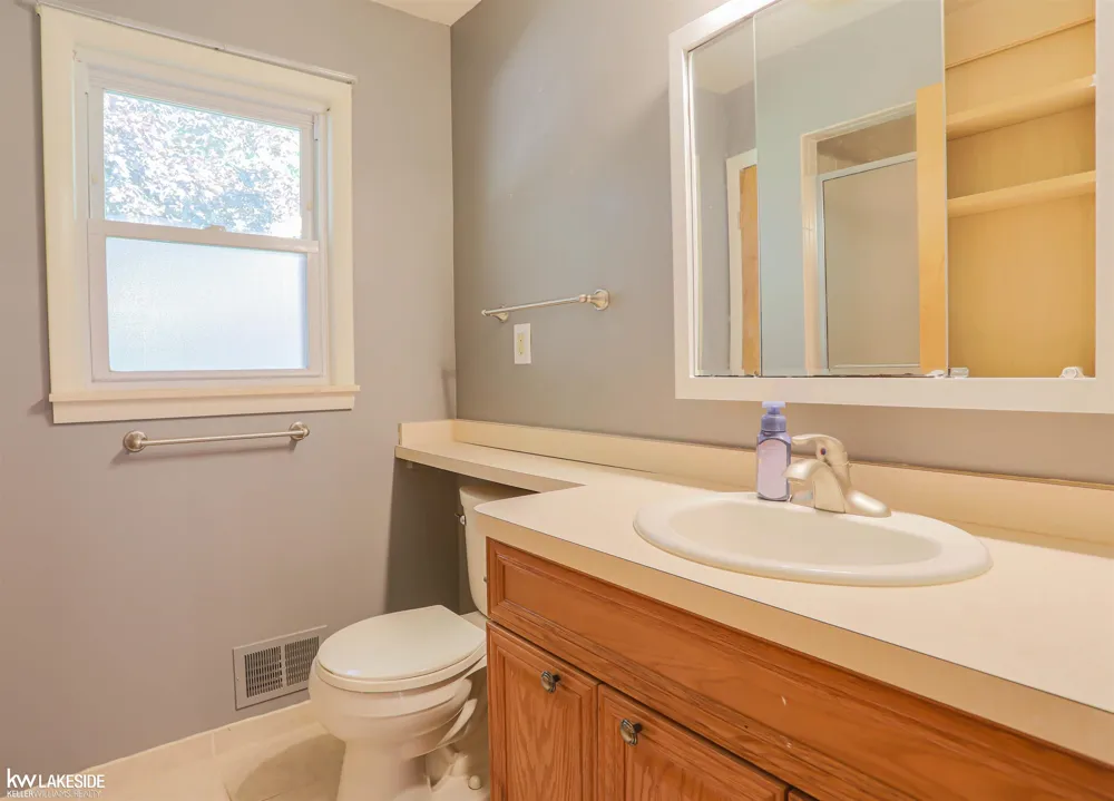 4590 Secord Lake Road Leonard Village, MI 48367