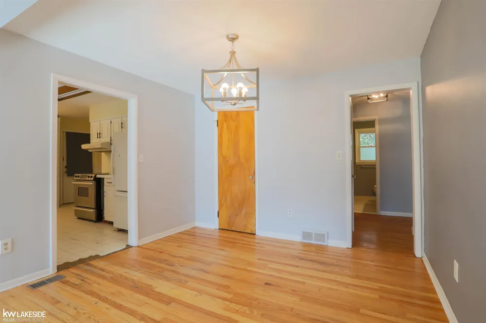 4590 Secord Lake Road Leonard Village, MI 48367