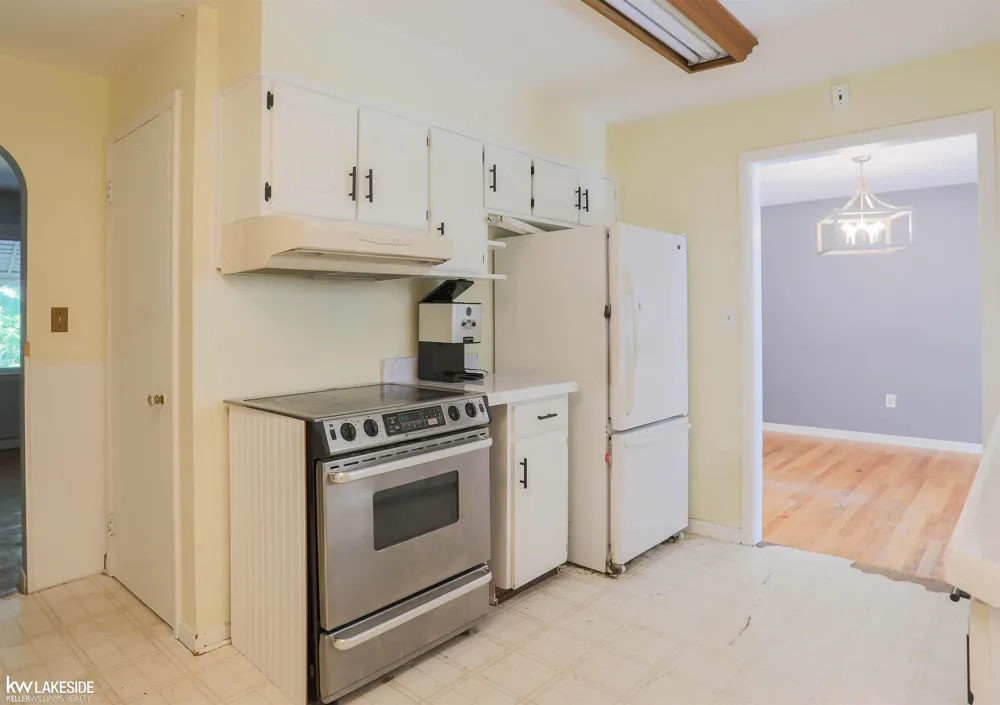 4590 Secord Lake Road Leonard Village, MI 48367