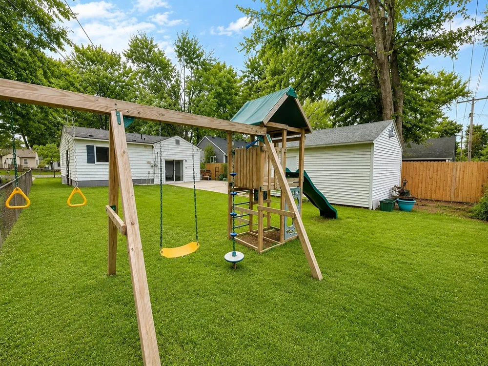 39294 Ormsby Street Clinton Charter Township, MI 48036