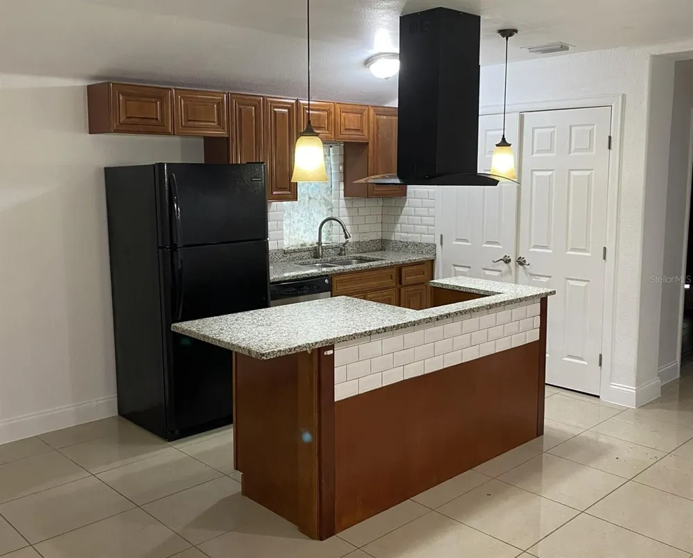 2415 MAYER STREET Orlando, FL 32806