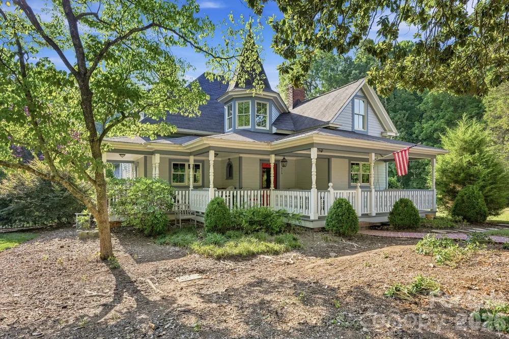 519 South Street Davidson, NC 28036