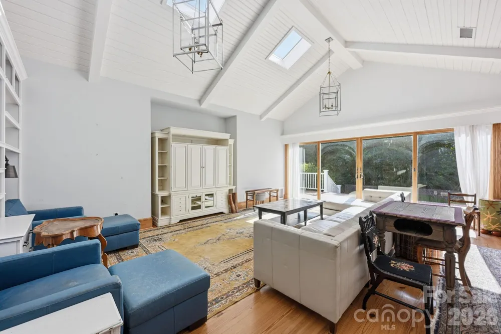 519 South Street Davidson, NC 28036