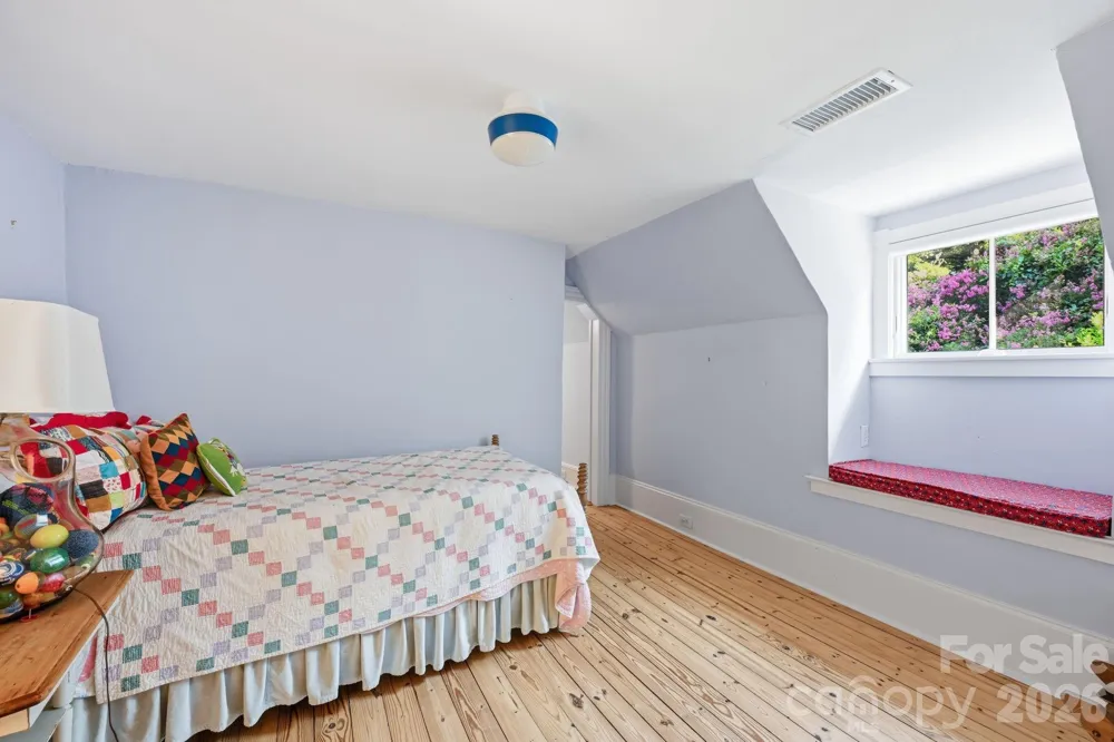 519 South Street Davidson, NC 28036