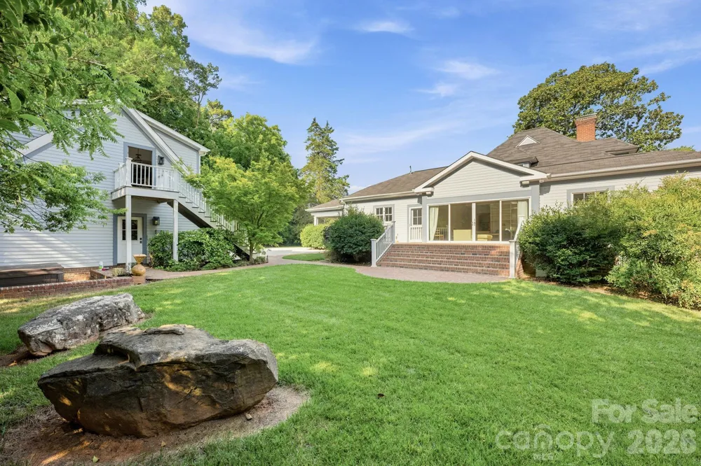 519 South Street Davidson, NC 28036