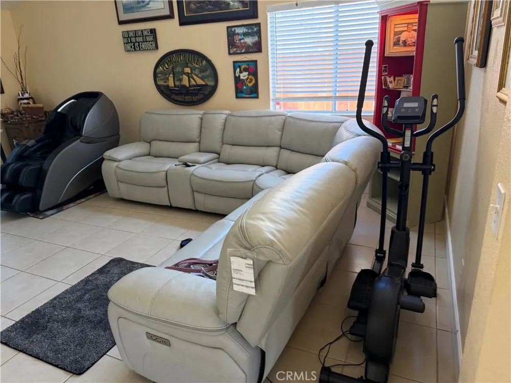 7050 Prestwick Riverbank, CA 95367