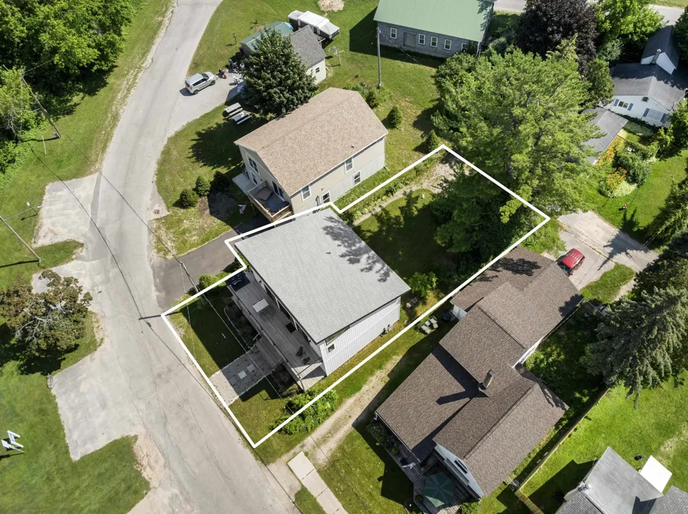 7323 Clark Street Benzonia Township, MI 49617