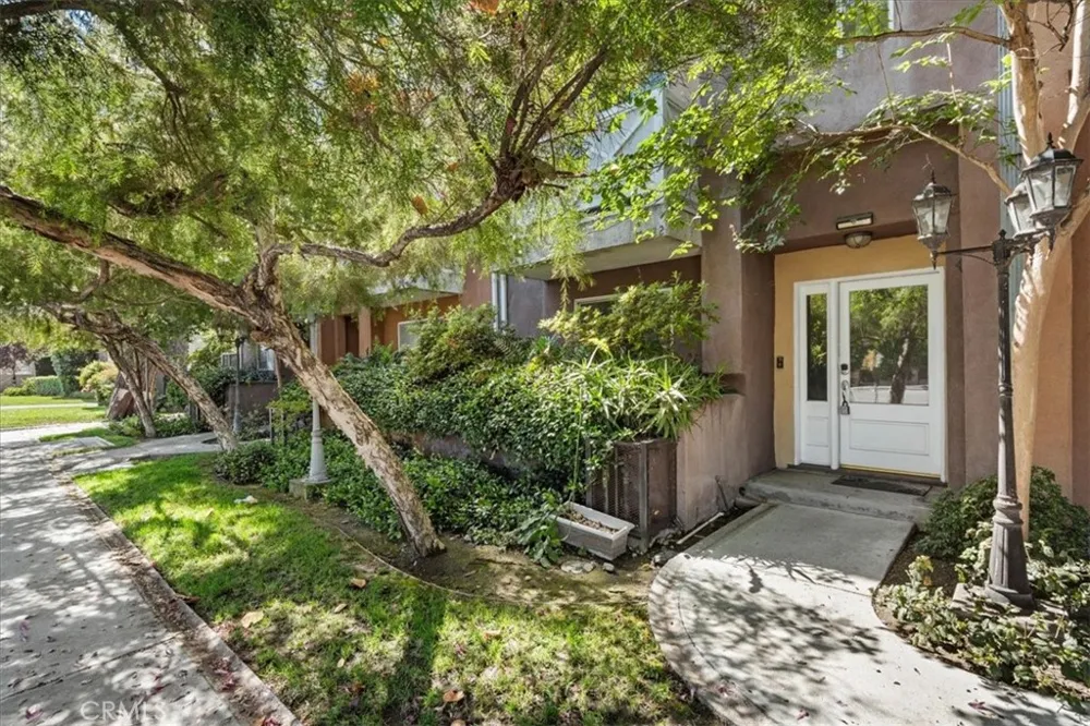 11622 Oxnard Street North Hollywood, CA 91606