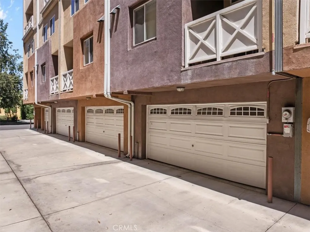11622 Oxnard Street North Hollywood, CA 91606