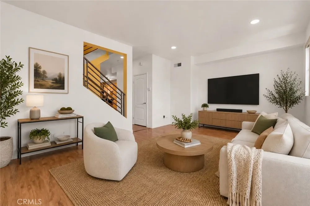 11622 Oxnard Street North Hollywood, CA 91606