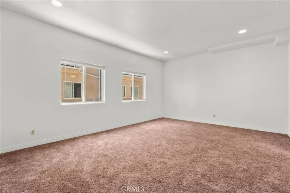 11622 Oxnard Street North Hollywood, CA 91606