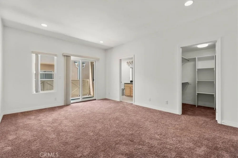 11622 Oxnard Street North Hollywood, CA 91606