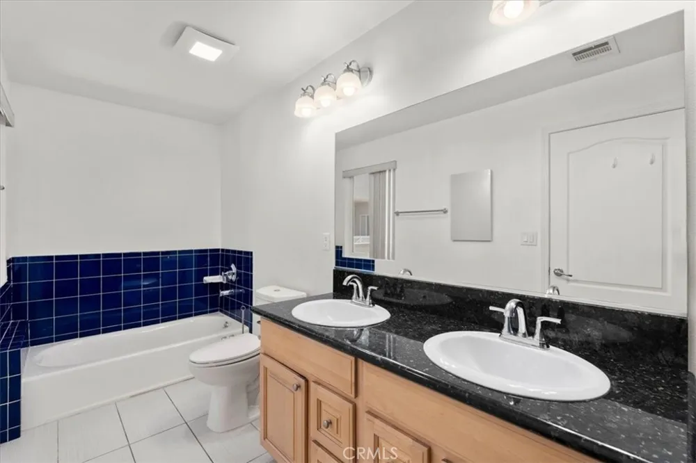 11622 Oxnard Street North Hollywood, CA 91606