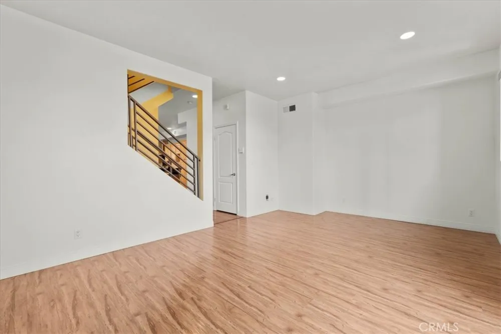 11622 Oxnard Street North Hollywood, CA 91606