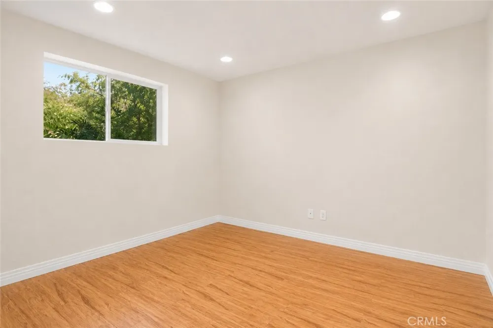 11622 Oxnard Street North Hollywood, CA 91606