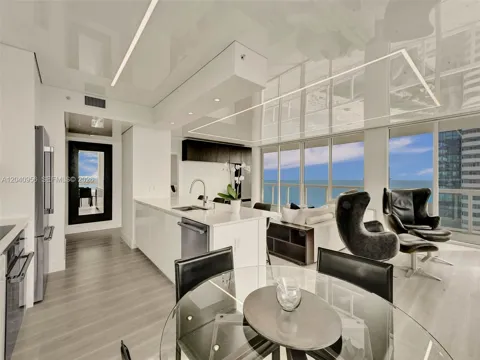 6365 Collins Ave #2407