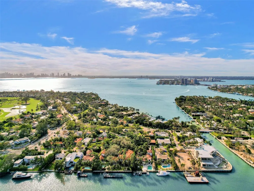 6365 Collins Ave #2407 Miami Beach, FL 33141