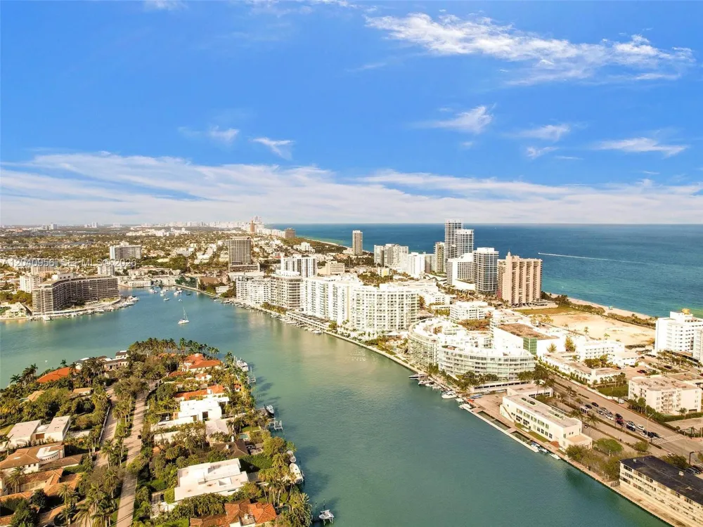 6365 Collins Ave #2407 Miami Beach, FL 33141