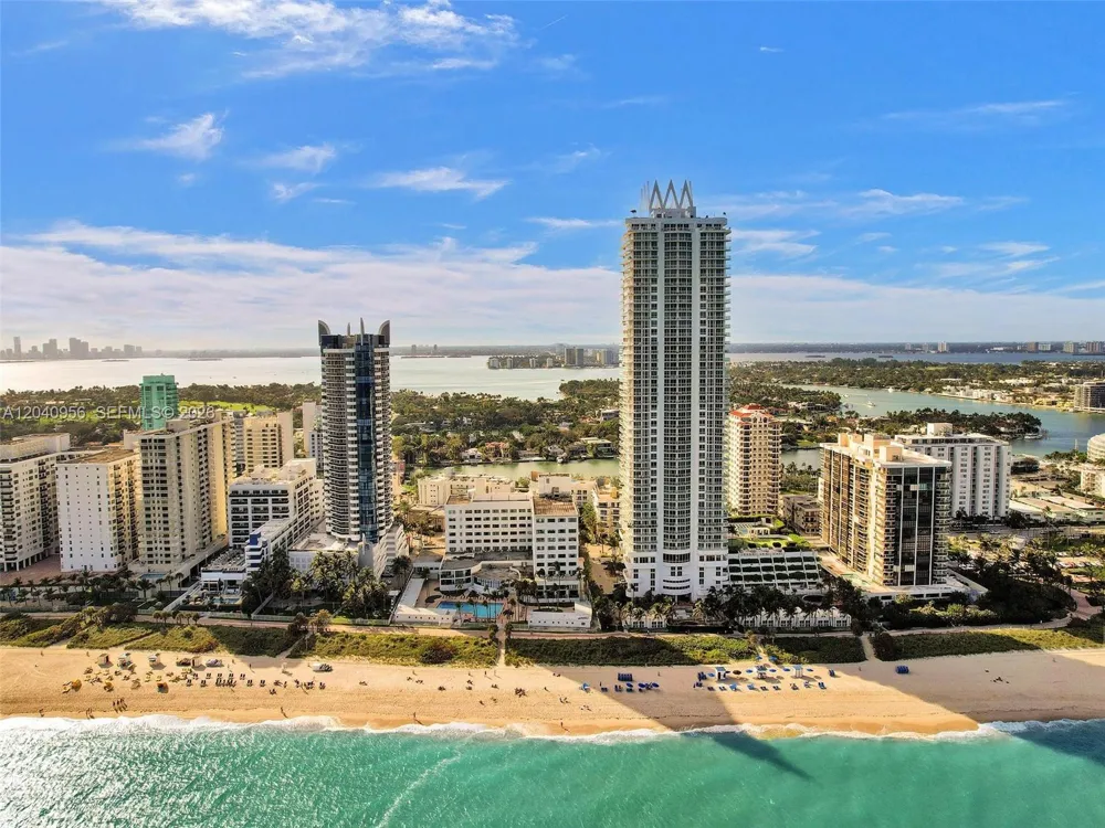 6365 Collins Ave #2407 Miami Beach, FL 33141