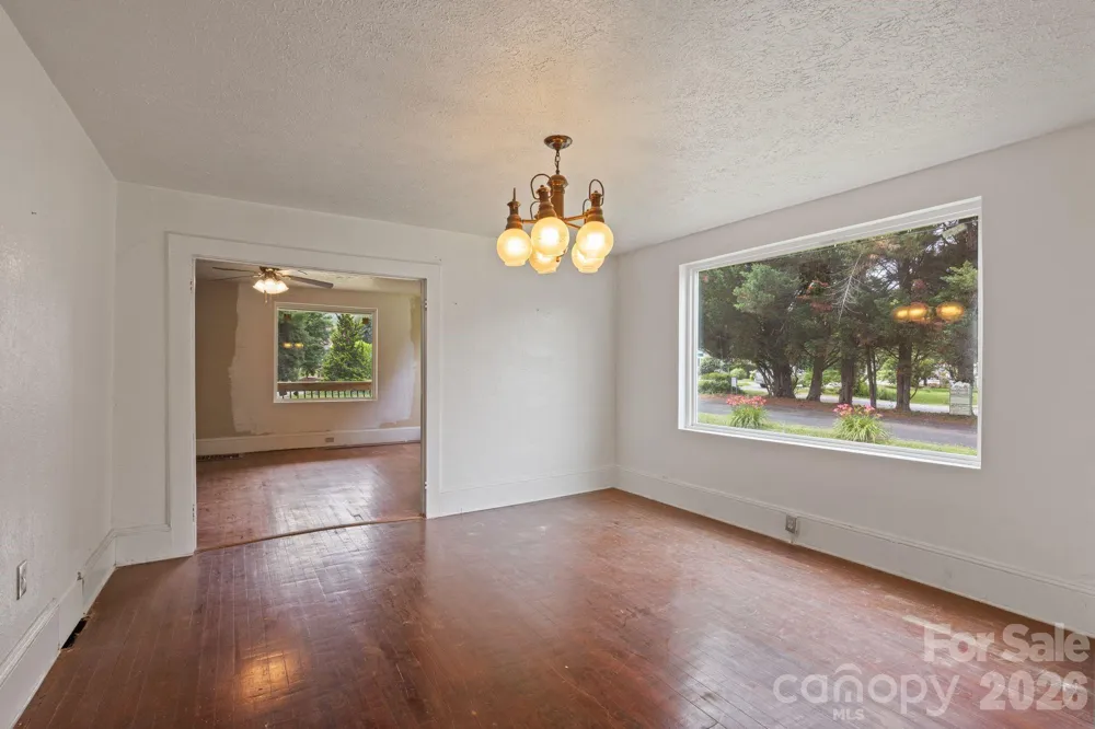 1434 S Main Street Waynesville, NC 28786