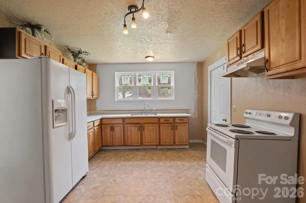 1434 S Main Street Waynesville, NC 28786