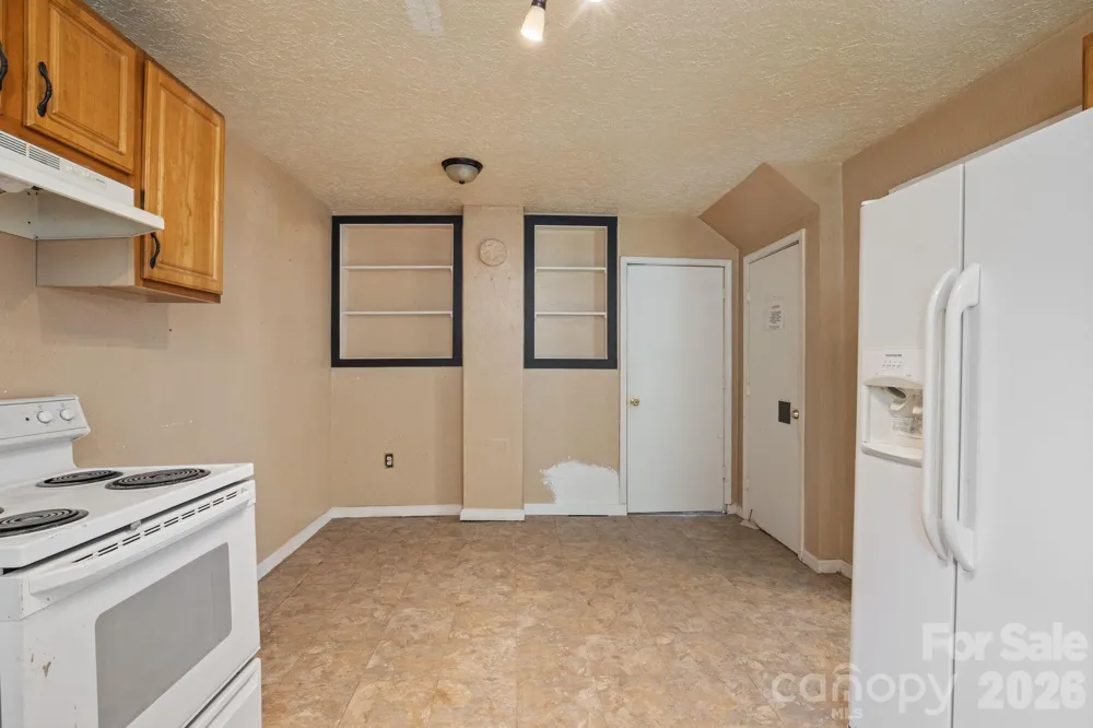 1434 S Main Street Waynesville, NC 28786