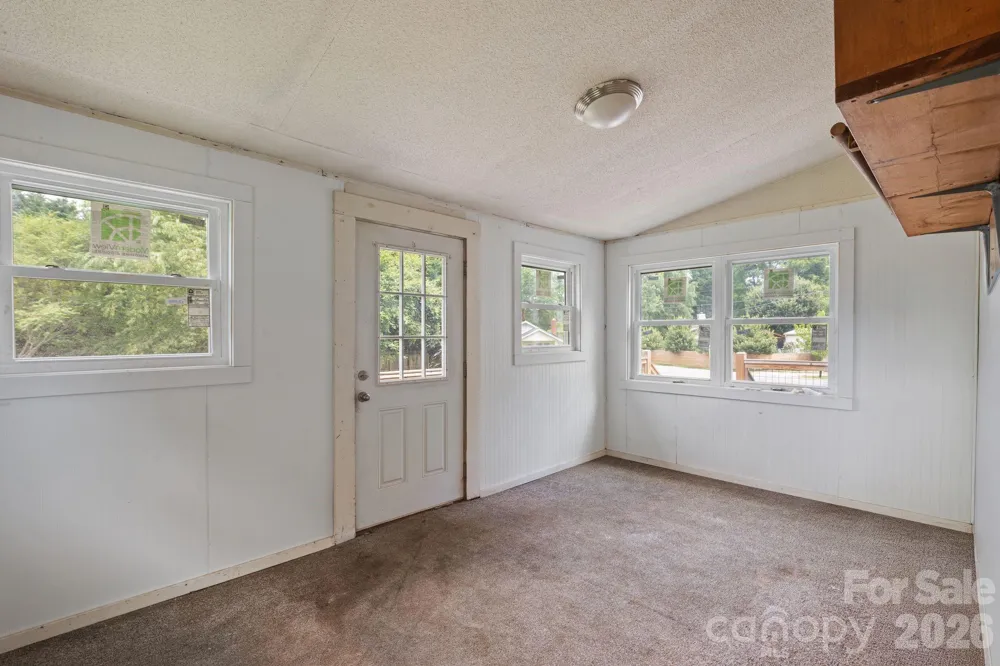 1434 S Main Street Waynesville, NC 28786