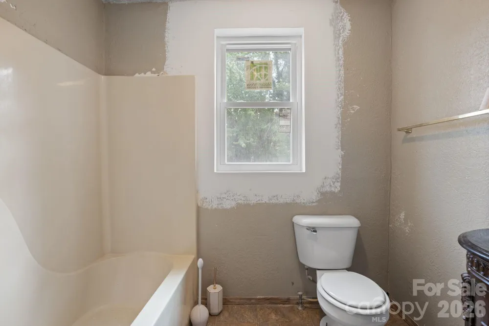1434 S Main Street Waynesville, NC 28786