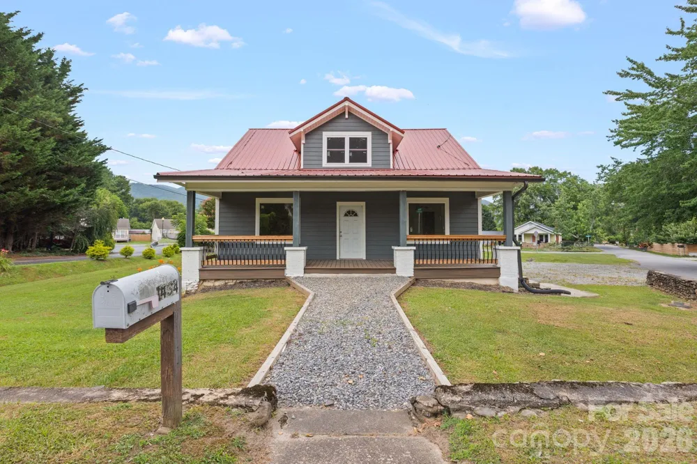 1434 S Main Street Waynesville, NC 28786