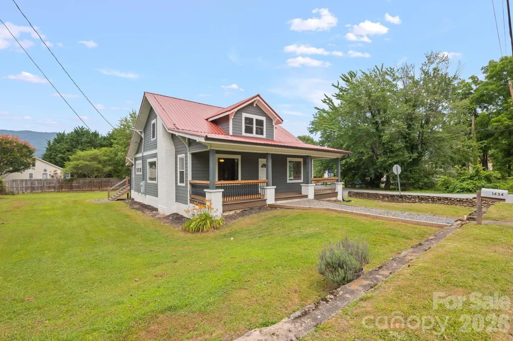 1434 S Main Street Waynesville, NC 28786