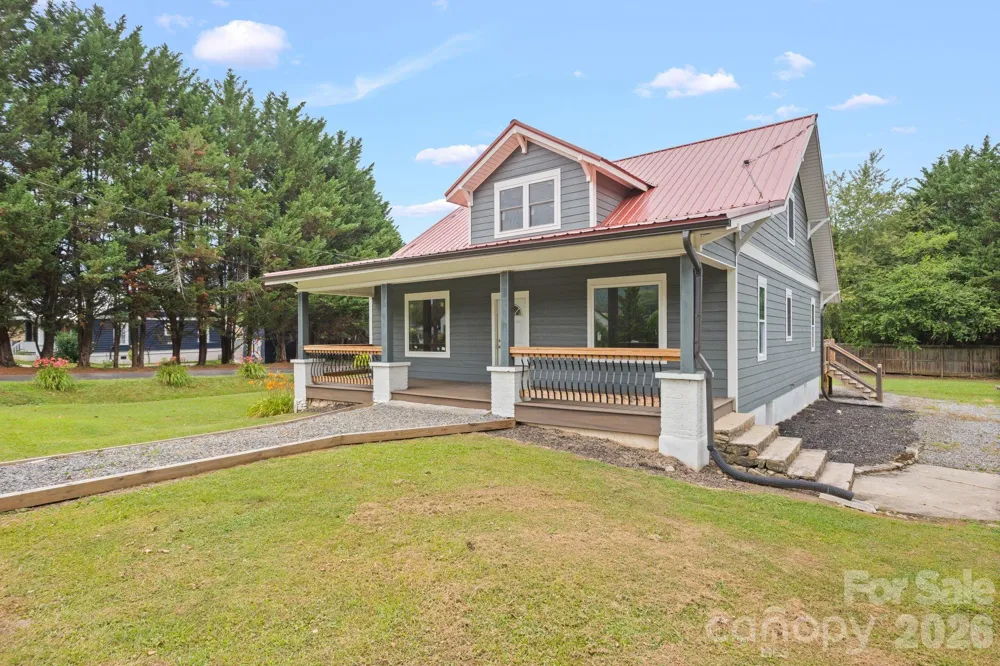 1434 S Main Street Waynesville, NC 28786