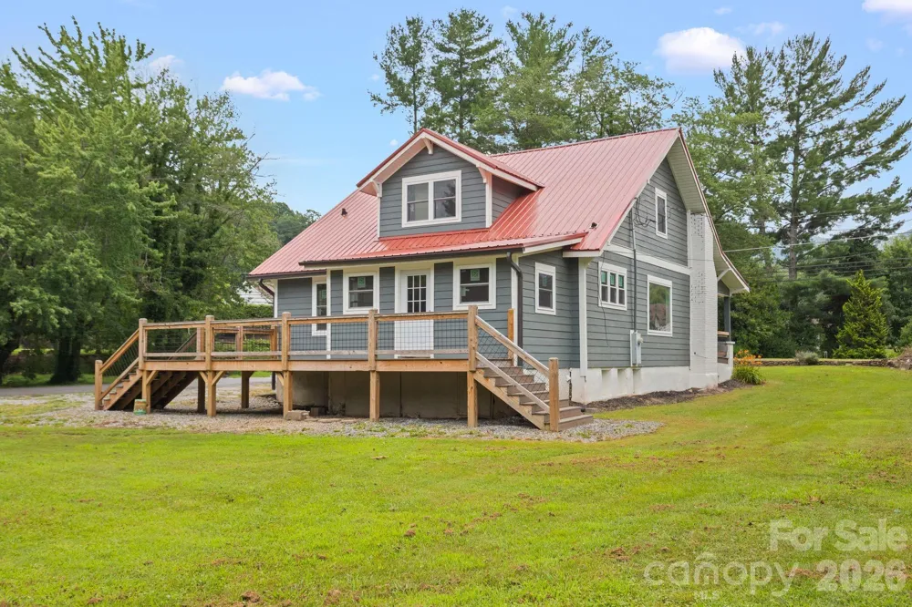 1434 S Main Street Waynesville, NC 28786