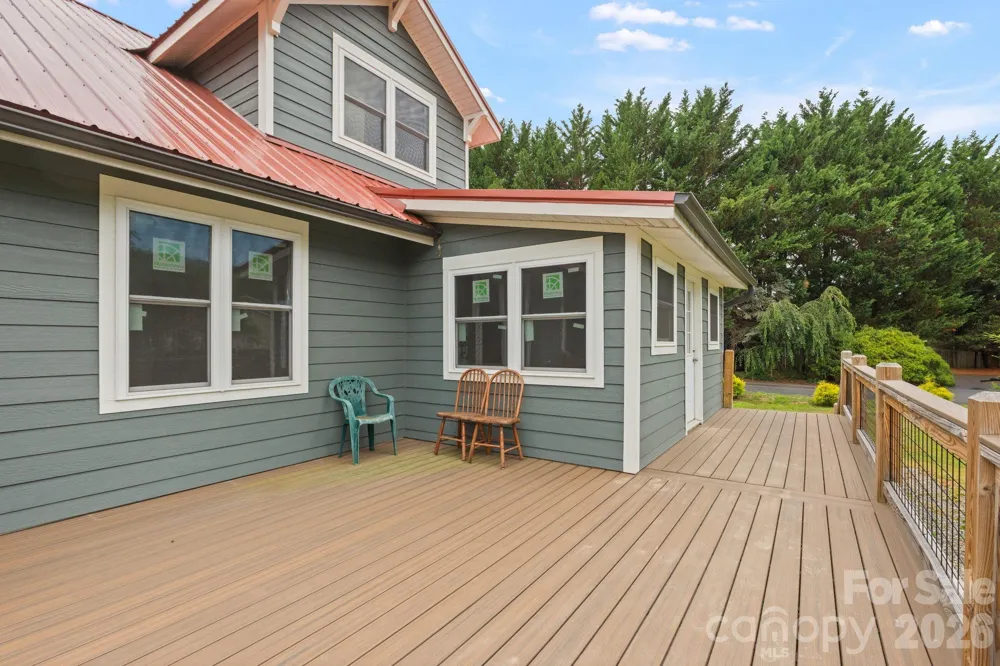 1434 S Main Street Waynesville, NC 28786