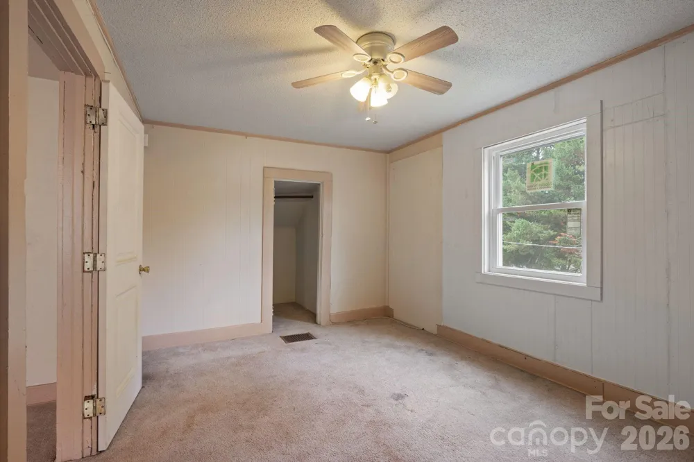 1434 S Main Street Waynesville, NC 28786