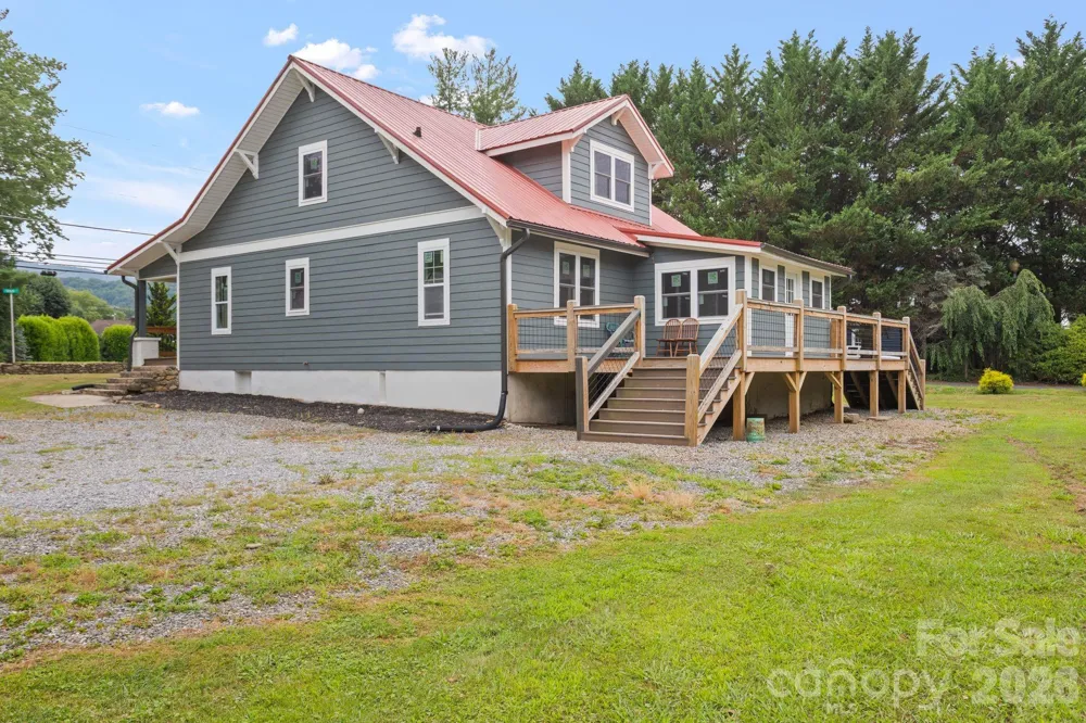 1434 S Main Street Waynesville, NC 28786
