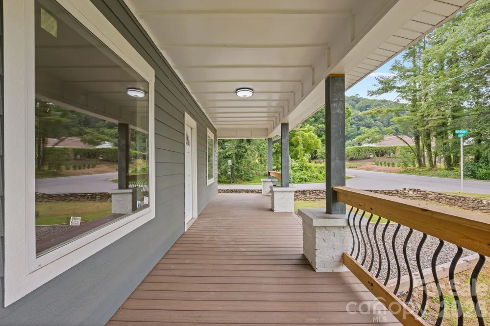 1434 S Main Street Waynesville, NC 28786